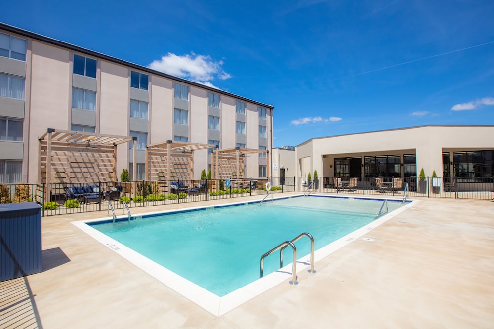 Holiday Inn St Louis SW Route 66 - photo 38