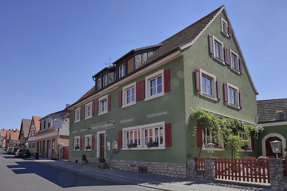 Landhotel Schwab Ferienhaus — Dettelbach