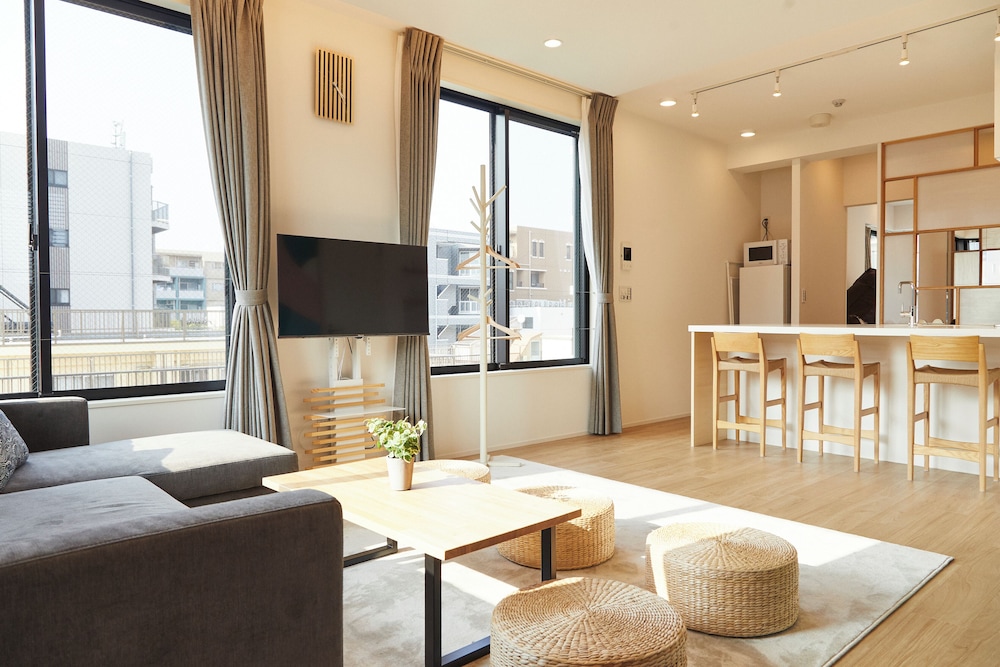 Tokyo Sky Suite Hotel — 5-Star Luxury Hotel in Tokyo, Japan