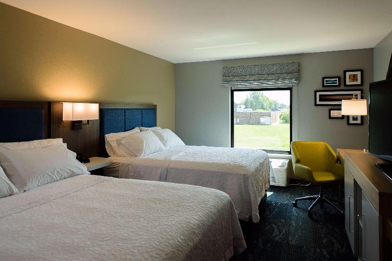 Hampton Inn Superior Duluth - photo 7