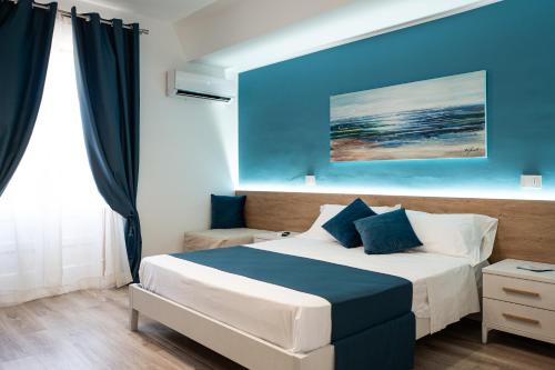A Due Passi Guest House — 4-Star Luxury Hotel in Santo Stefano Di Camastra, Italy