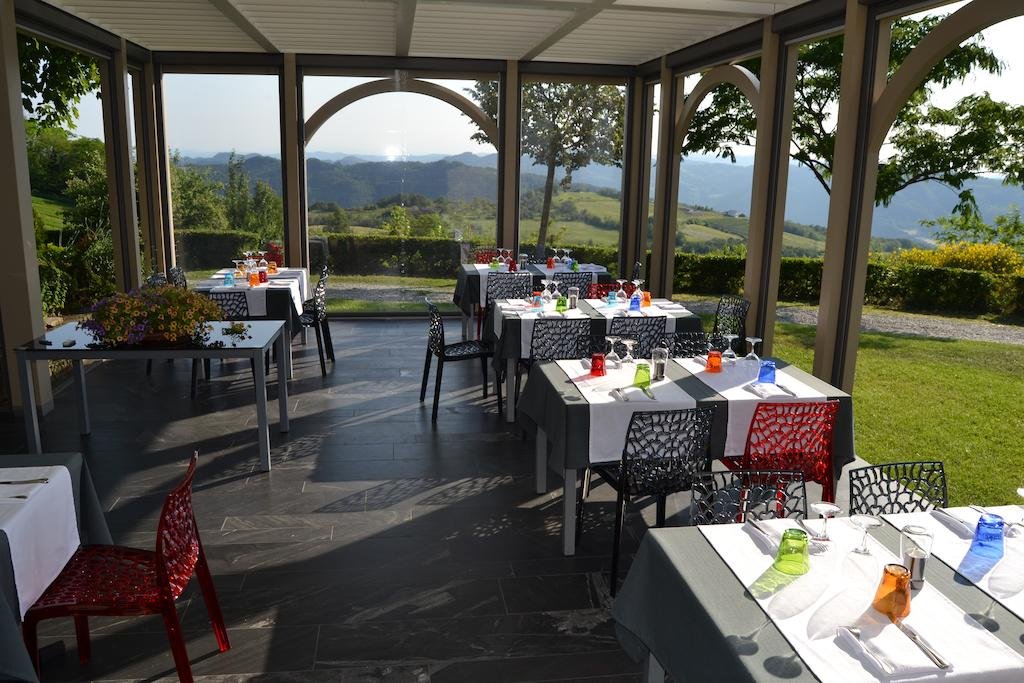 Relais Borgo del Gallo — 4-Star Luxury Hotel in Acqui Terme, Italy