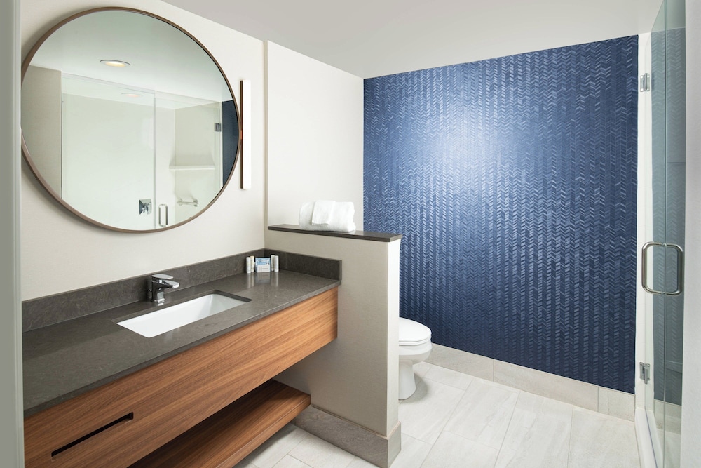 Fairfield Inn & Suites Athens Marriott - photo 22