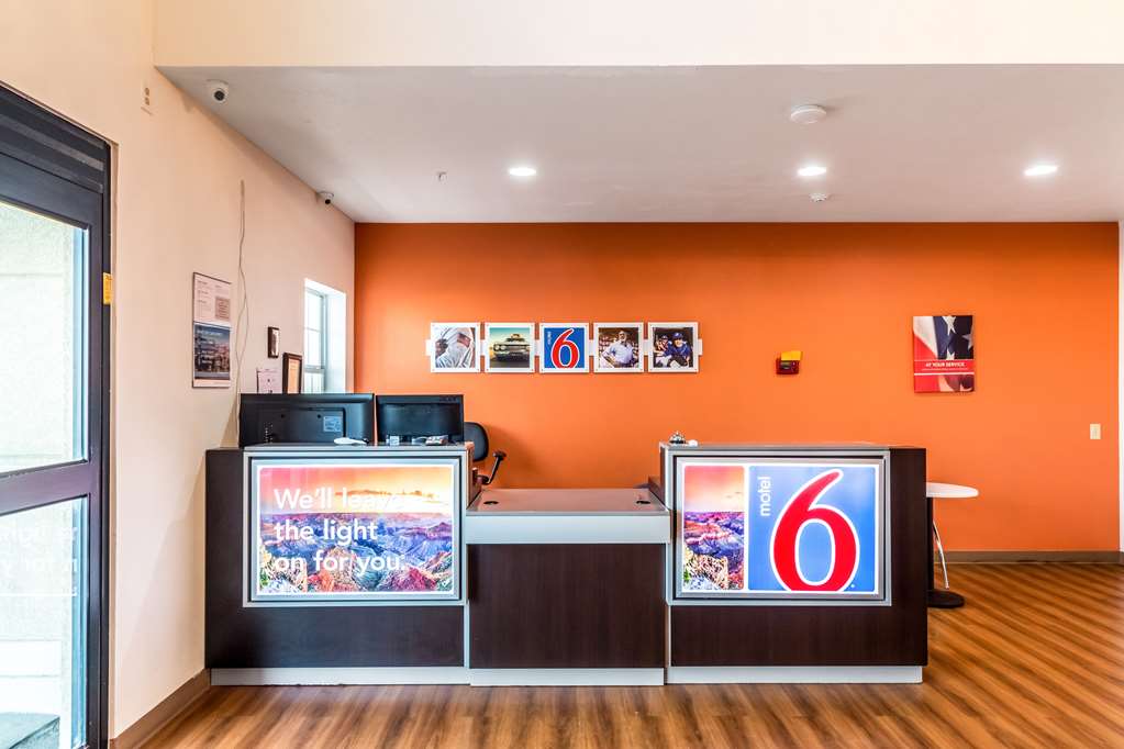 Motel 6 Jourdanton TX - photo 25