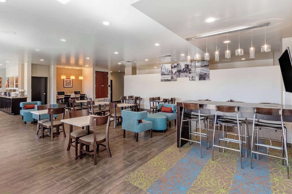 MainStay Suites Denver International Airport - photo 36