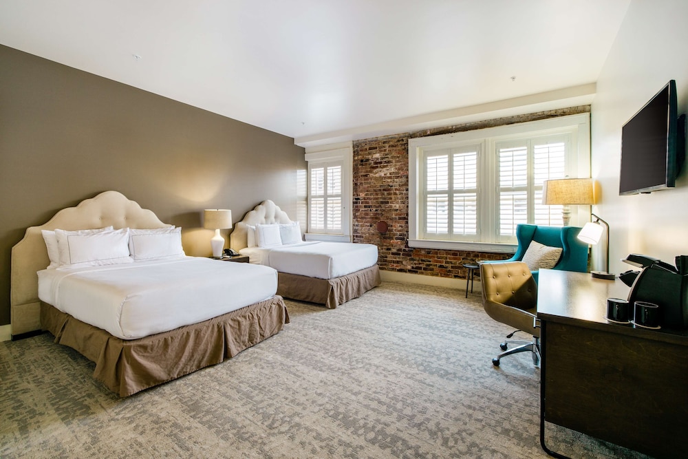 Hotel Florence Tapestry Collection by Hilton - photo 19
