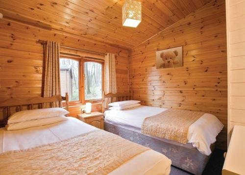 Dacre Lakeside Park - carbon neutral hotel in Driffield