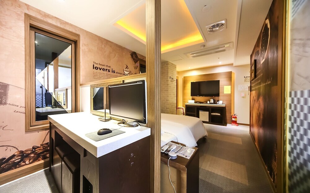 Jinju CF Self Check in Motel in Chinju, South Korea