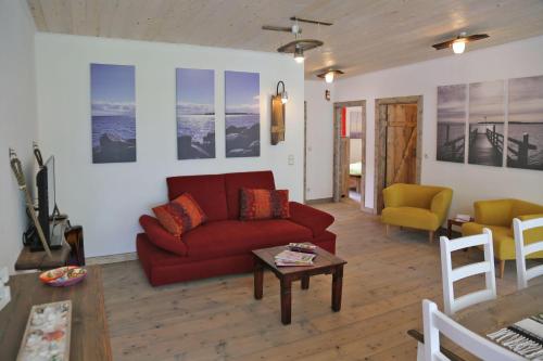 Ferienhaus Rotdorn Haus Nord — 4-Star Luxury Hotel in Fehmarn, Germany