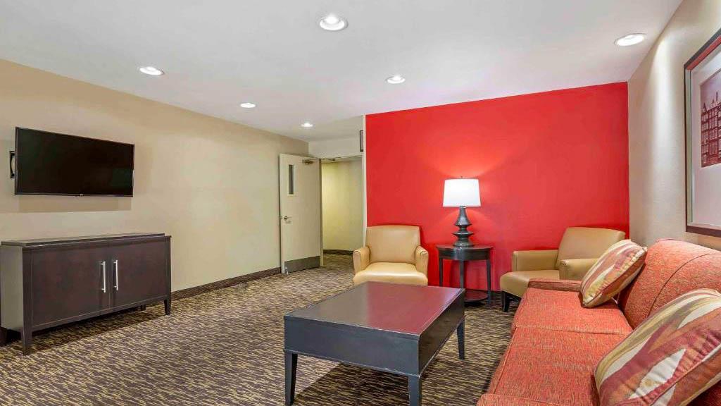 Studio 6 Extended Stay Indianapolis IN North Carmel - photo 16