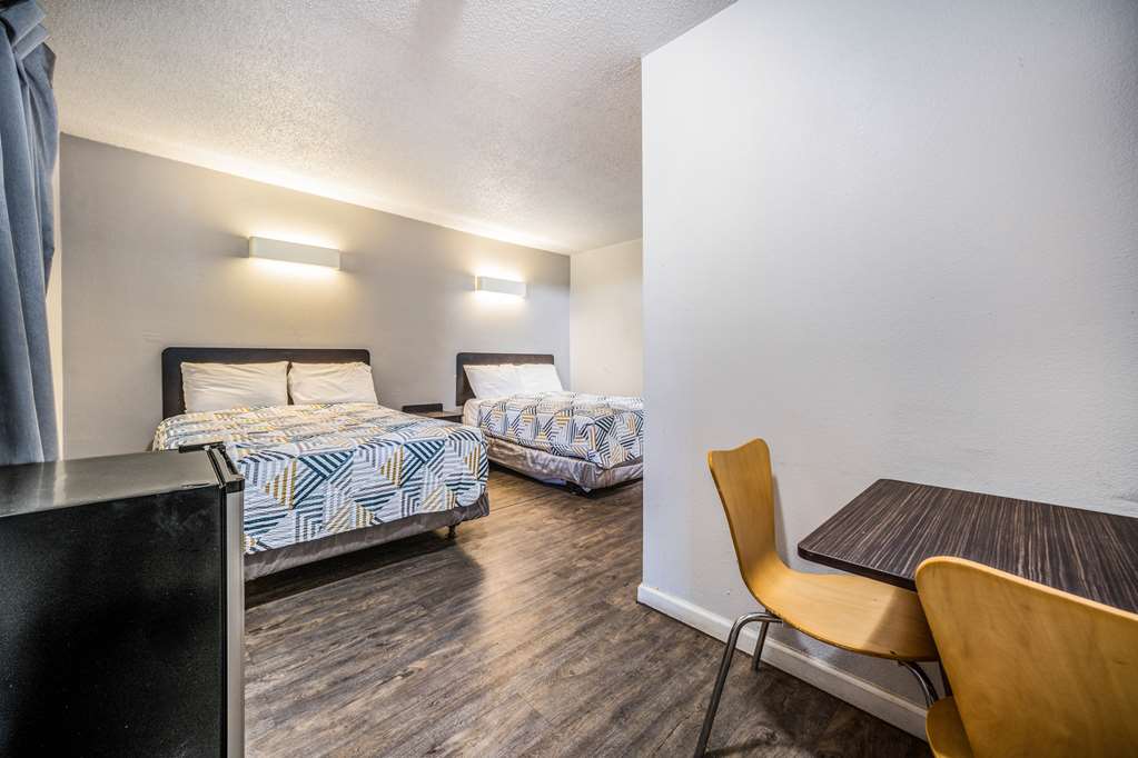 Motel 6 Toms River NJ Near Seaside Heights - photo 14