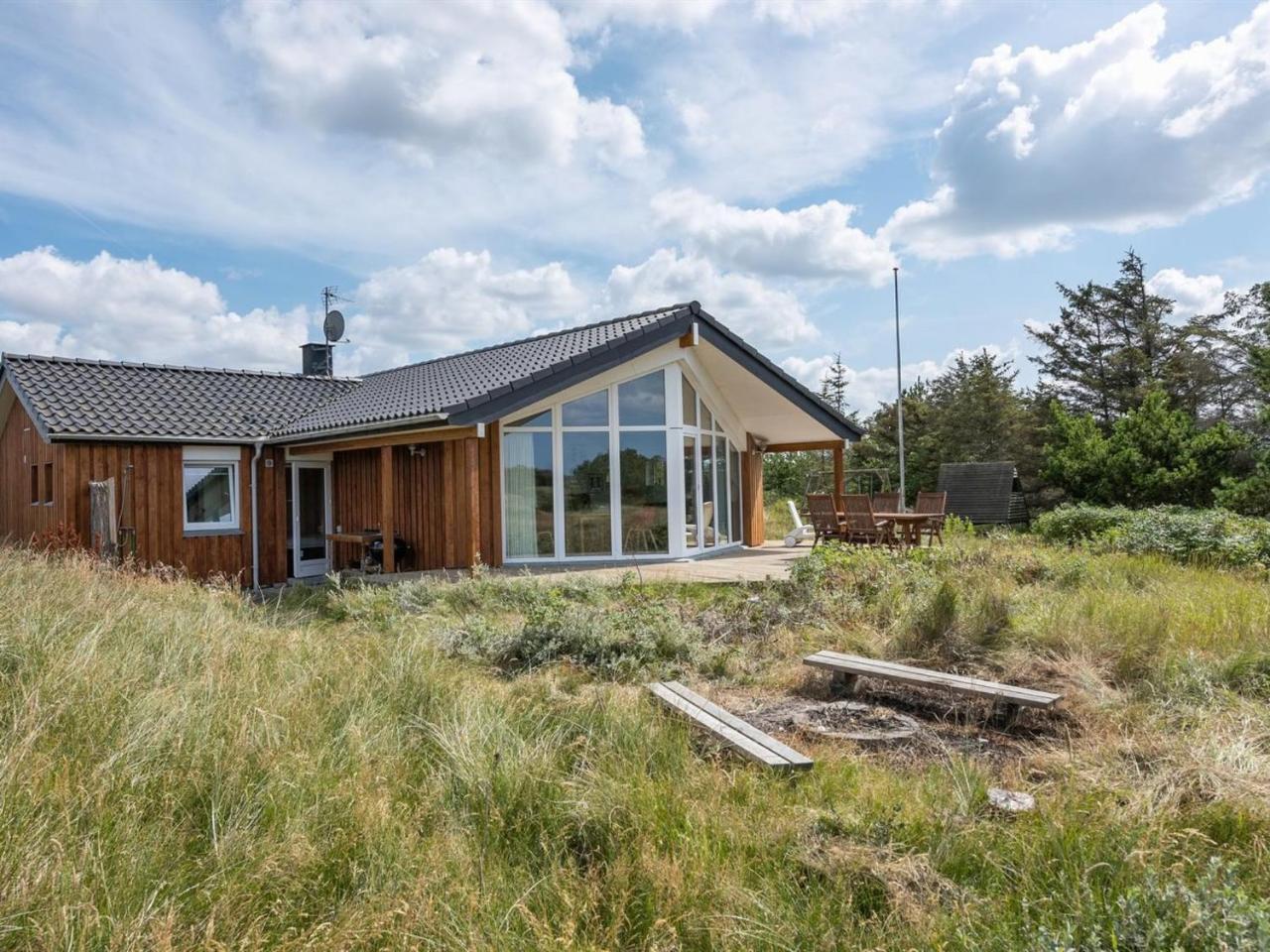 Holiday Home Harthagunni 375m from the sea by Interhome — 4-Star Luxury Hotel in Lokken, Denmark