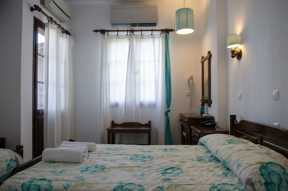 Elli Hotel — Skopelos — photo 4