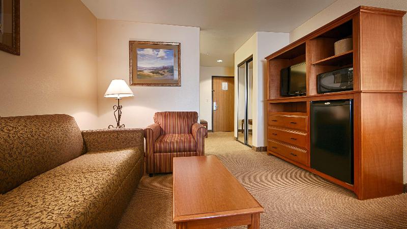 Best Western Territorial Inn & Suites - photo 6