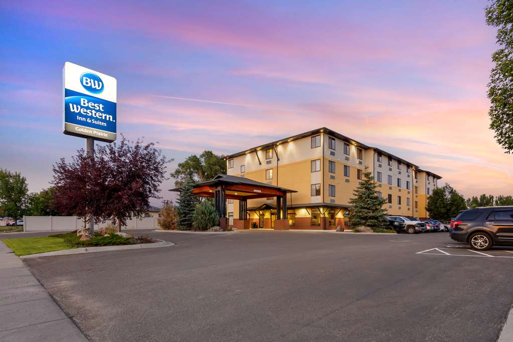 Best Western Golden Prairie Inn & Suites - photo 38