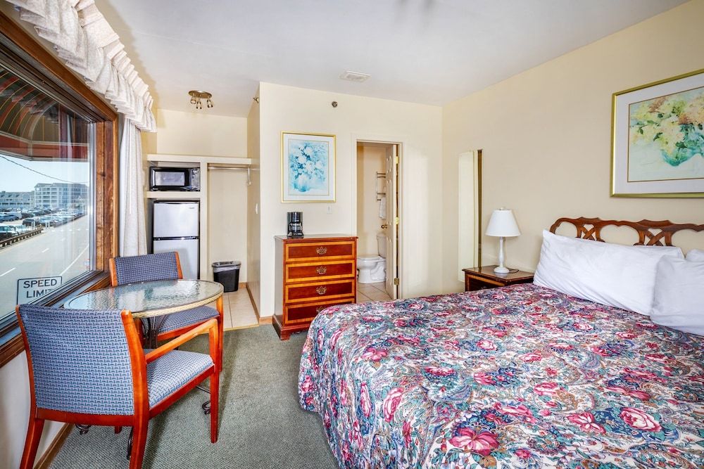 Sea Spiral Suites & Motel - photo 20