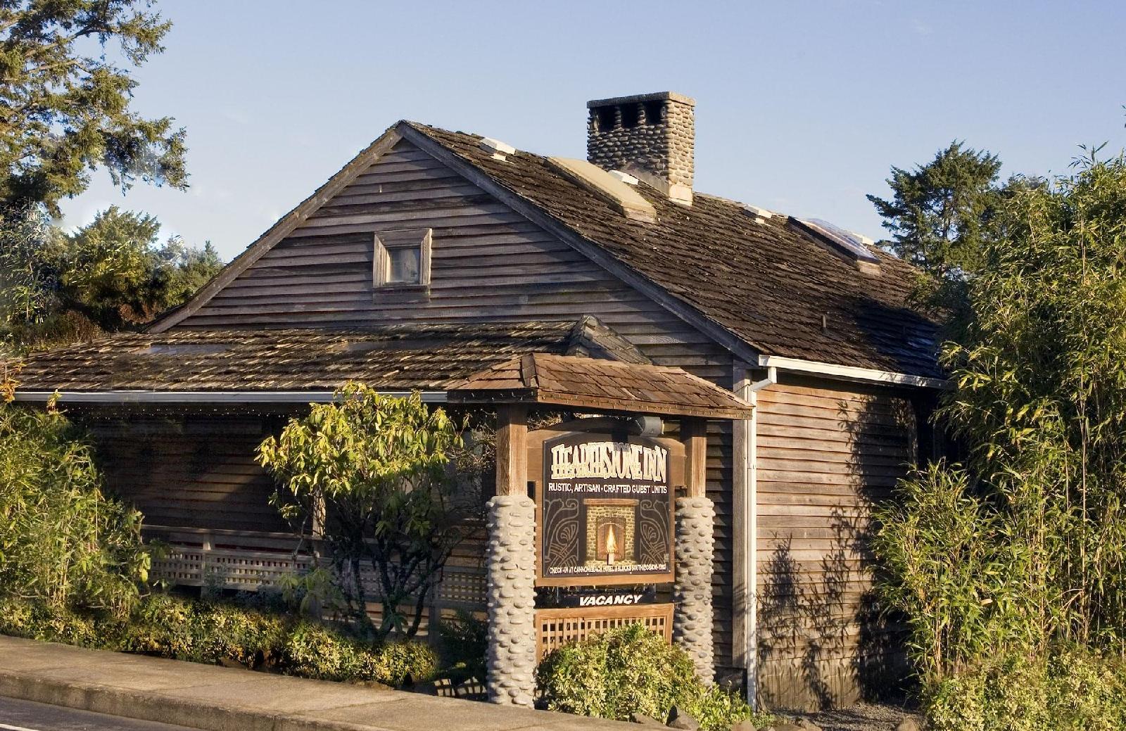 Hearthstone Inn - carbon neutral hotel in Cannon Beach