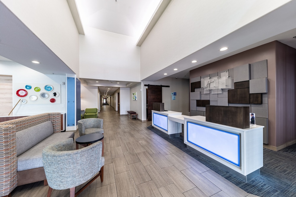 Holiday Inn Express & Suites Fort Worth Fossil Creek by IHG - photo 2