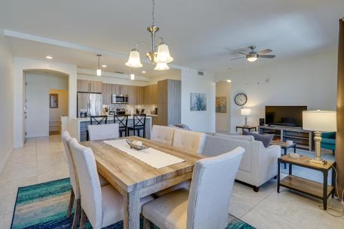 Modern Fort Myers Condo Rental about 5 Mi to Beach — 4-Star Luxury Hotel in Fort Myers, United States