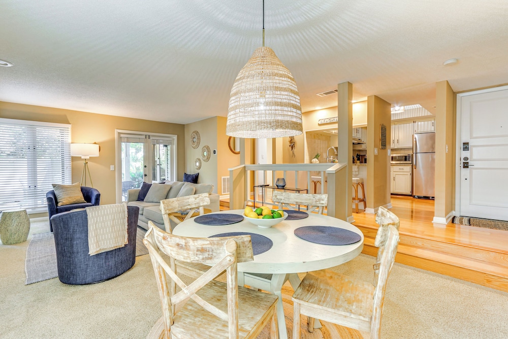 Resort Perks Beach Access: Condo in Hilton Head - photo 5