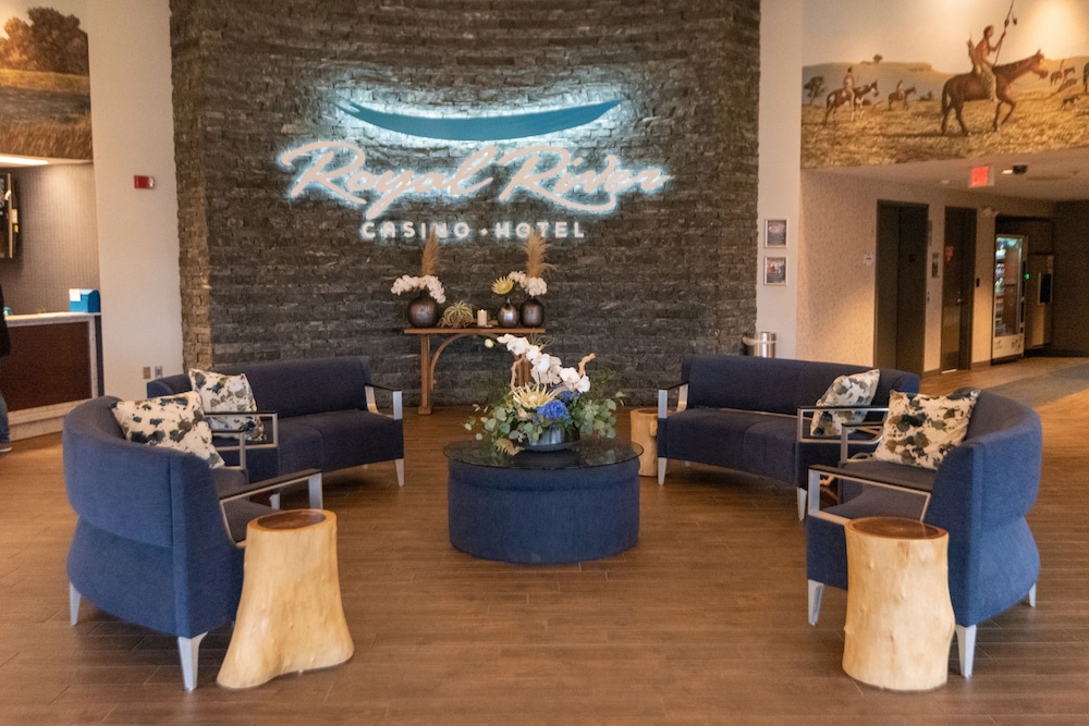 Royal River Casino and Hotel - photo 4