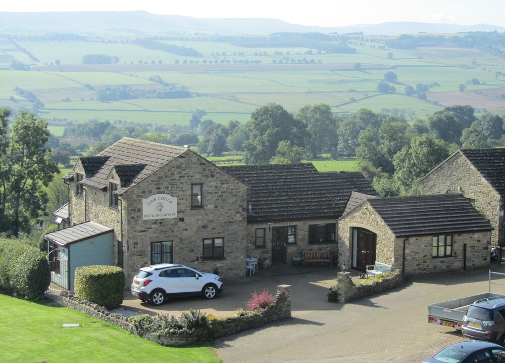 Oak Lodge Bed & Breakfast — 4-Star Luxury Hotel in Leyburn, United Kingdom
