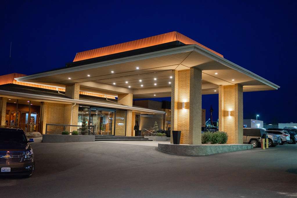 Mirabeau Park Hotel & Convention Center - photo 12