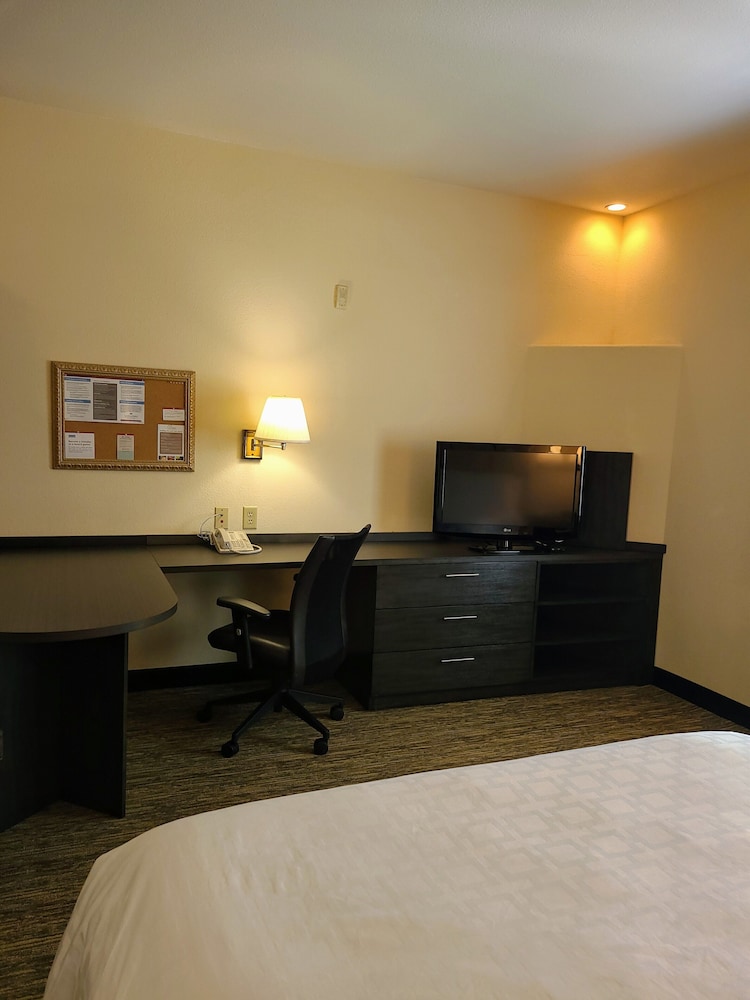 Candlewood Suites Tyler an IHG Hotel - photo 5
