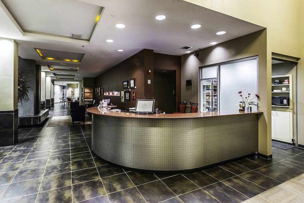 Spark by Hilton Artesia - photo 2