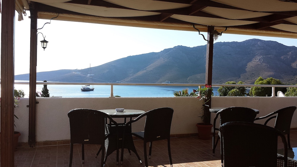 Apollo Studios — 4-Star Luxury Hotel in Livadeia, Greece