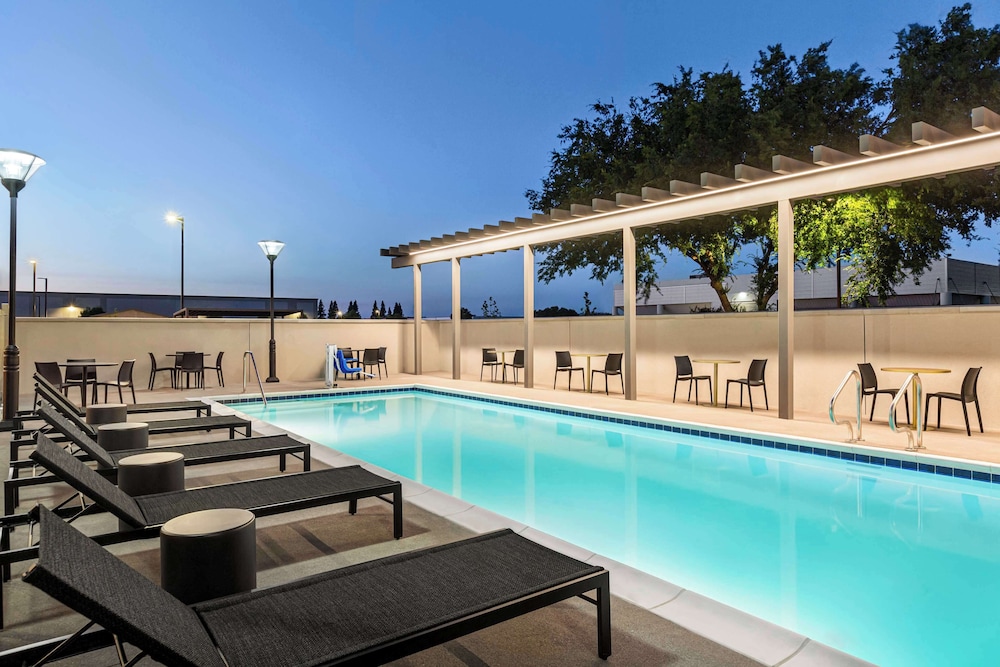 Hampton Inn by Hilton Stockton - photo 22