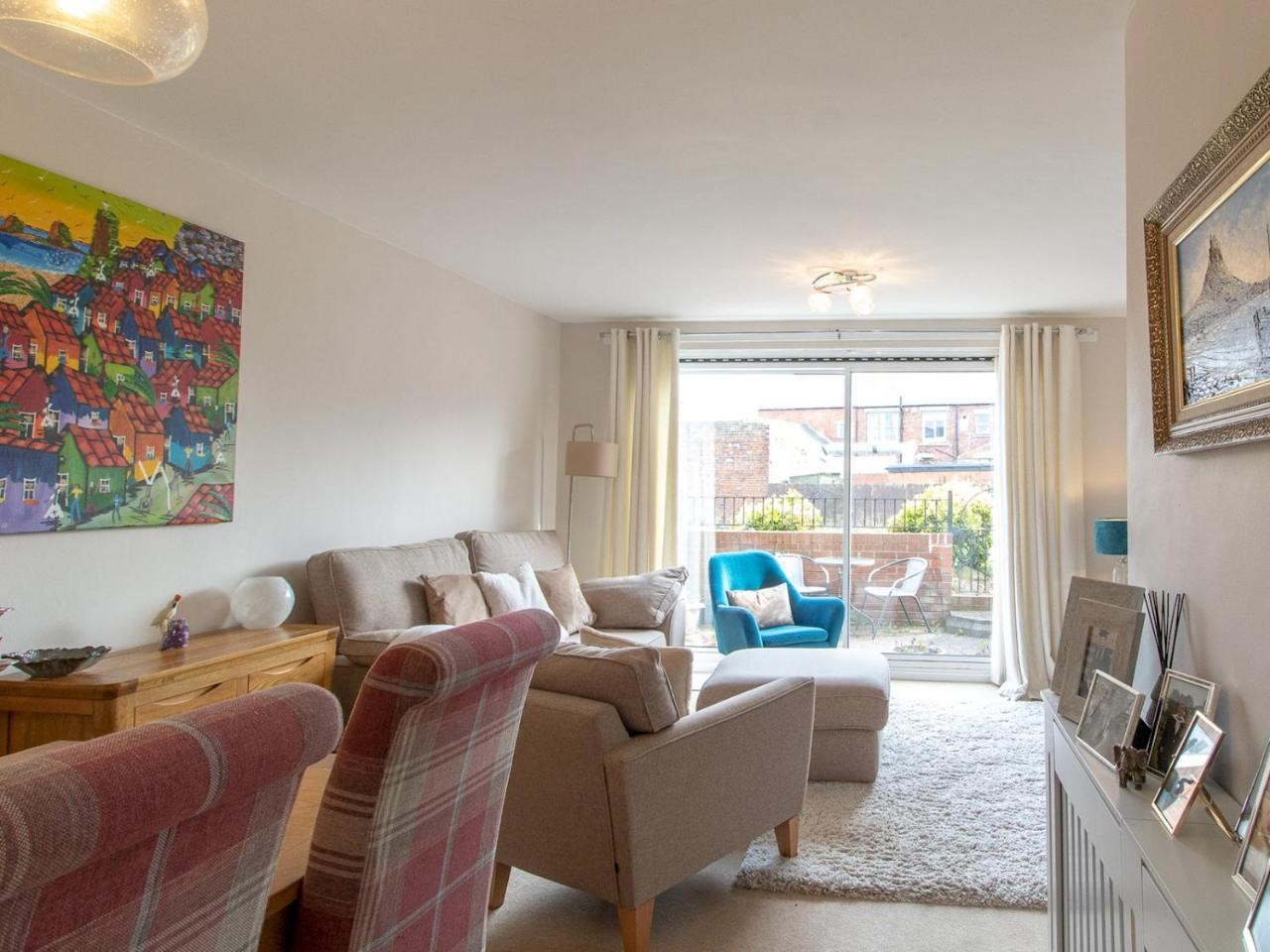 Cosy Seaside Home with Free Parking Pass the Keys — 4-Star Luxury Hotel in North Shields, United Kingdom