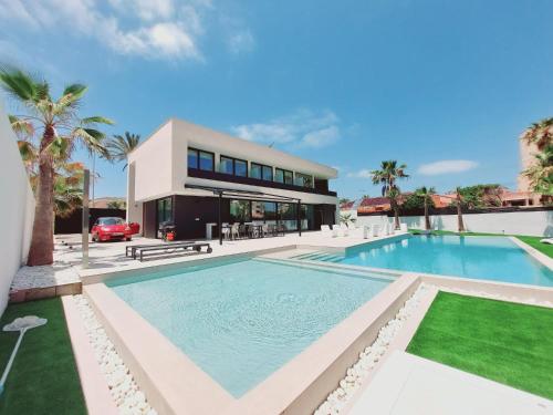 Inmovecos Villa Gawy — 4-Star Luxury Hotel in Cartagena, Spain