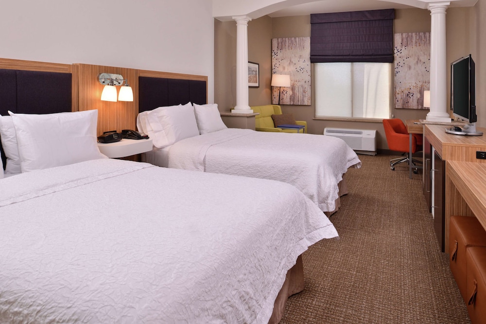 Hampton Inn & Suites Woodland Sacramento Area - photo 9