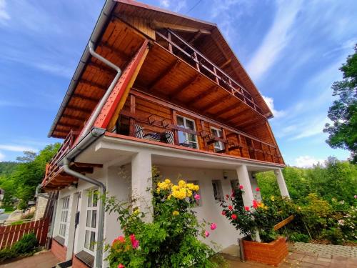 Dom na Karkonoskiej in Karpacz, Poland