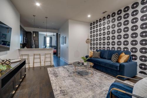 Lofts at 30th 2 Top Floor Units - photo 3