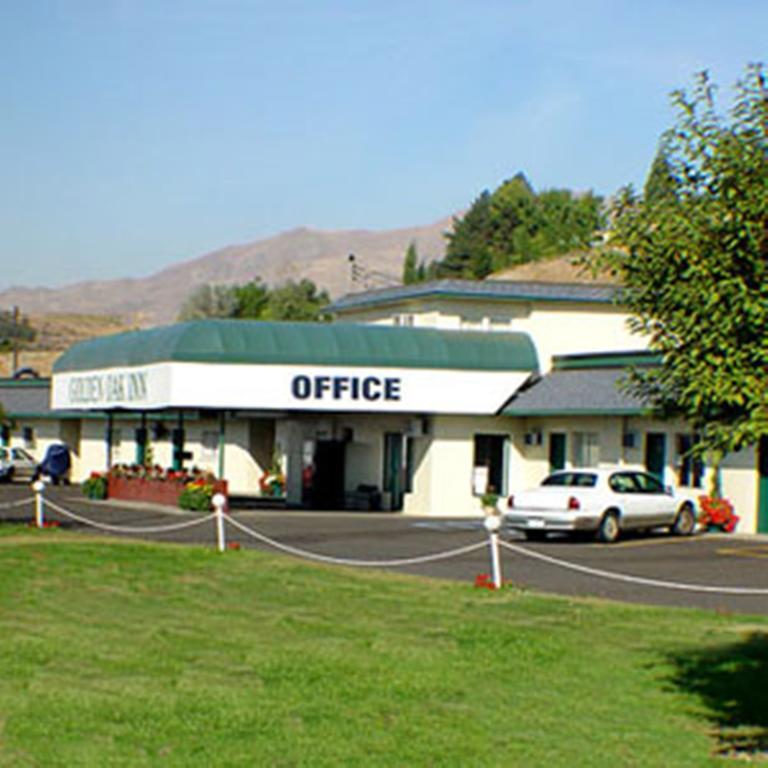Golden Oak Inn Lewiston — Lewiston