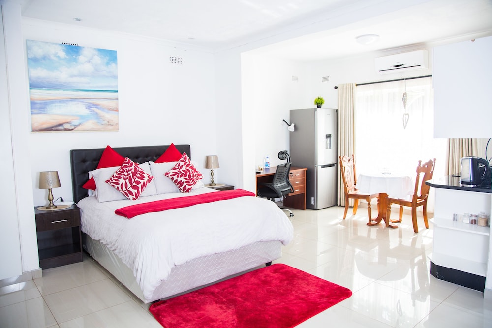 Mt Pleasant BnB — 4-Star Luxury Hotel in Harare, Zimbabwe