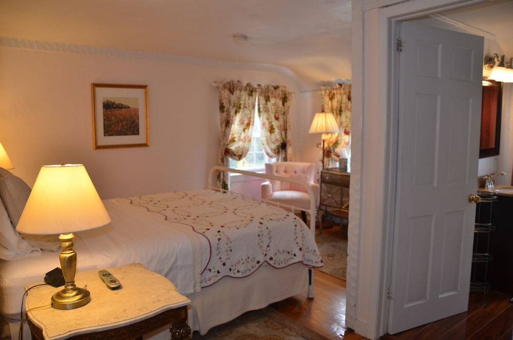 Cornwall Inn and Lodge - photo 45