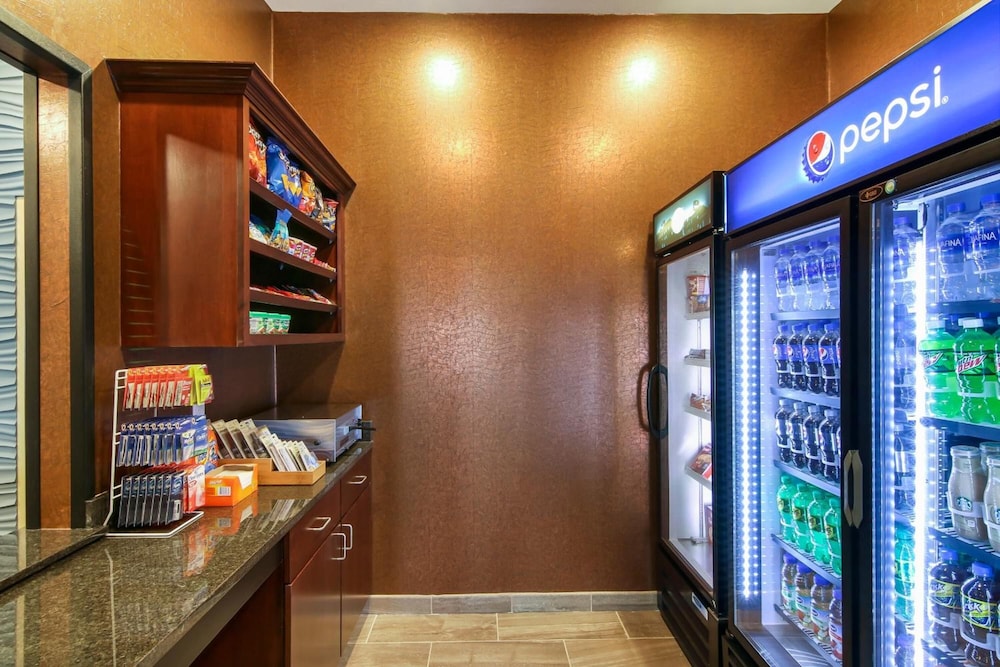Cobblestone Inn & Suites Fairfield Bay - photo 28