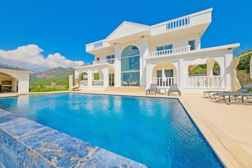 Villa La Blanche — 4-Star Luxury Hotel in Fethiye, Turkey