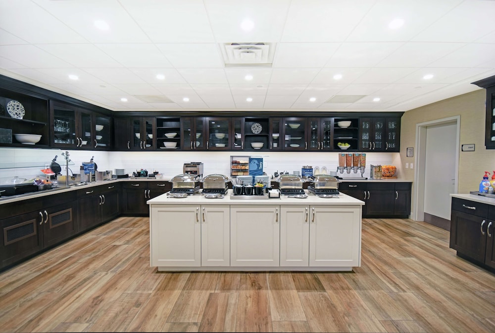 Homewood Suites by Hilton Denver Int'l Airport - photo 25