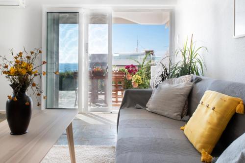Traditional Seaview Maisonette — Saronida — photo 2