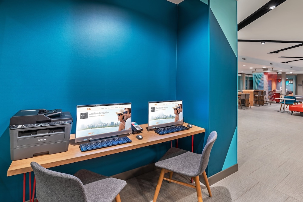avid hotel Bentonville Rogers by IHG - photo 25