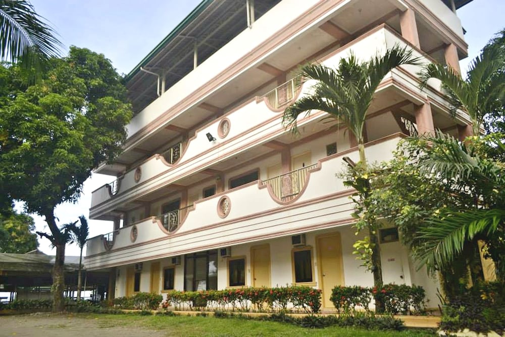 El Pueblo Rhizort in Calapan, Philippines