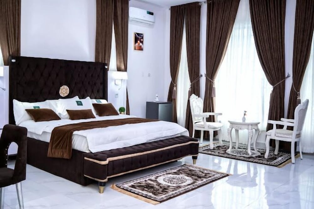 Gold Palm Hotels Ltd — Ikom — photo 2