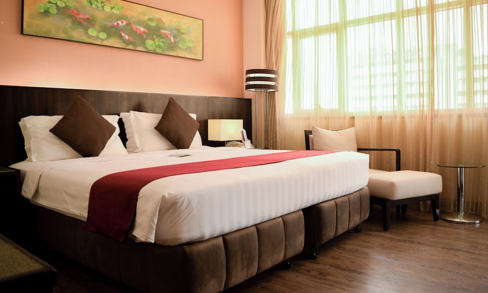 Ramada Manila Central