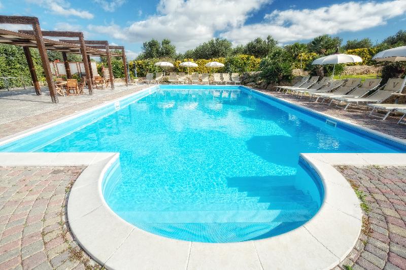 Agriturismo Vultaggio — 4-Star Luxury Hotel in Trapani, Italy