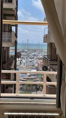 Appartamento sul porto Nettuno — 4-Star Luxury Hotel in Nettuno, Italy