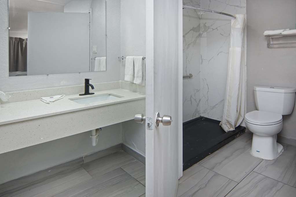 Motel 6 Red Oak TX Dallas - photo 14